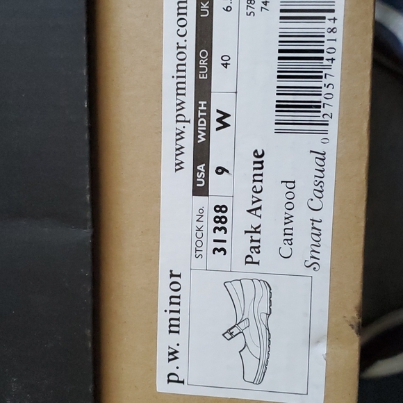 Shoes - Picture 5 of 6